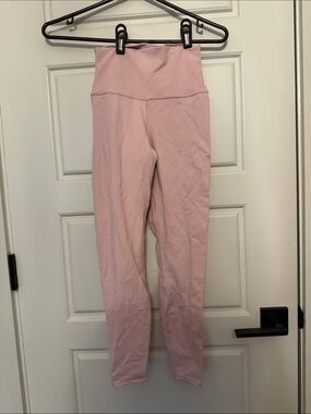 ALO Yoga High-Waist Light Pink Leggings